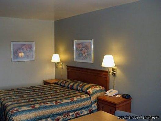 Gilroy Inn Экстерьер фото