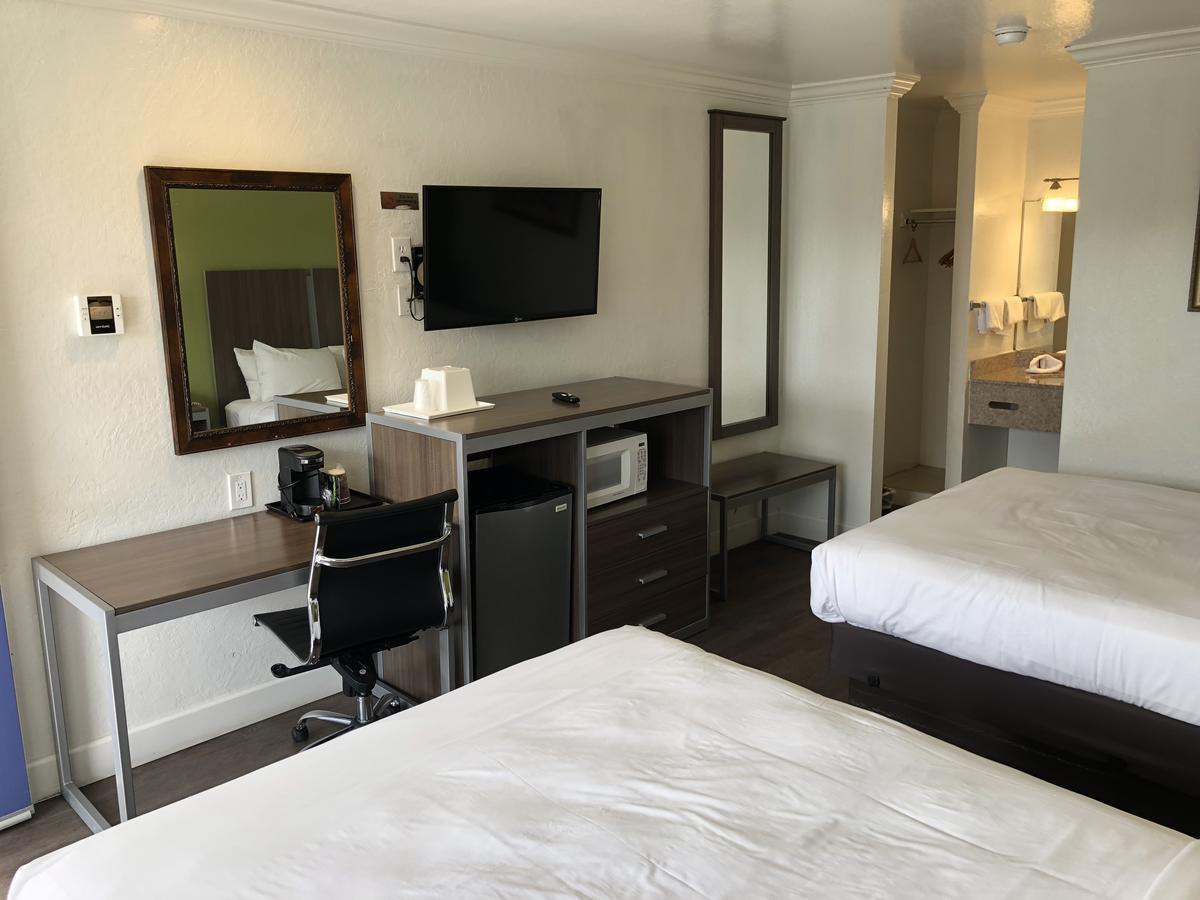 Gilroy Inn Экстерьер фото